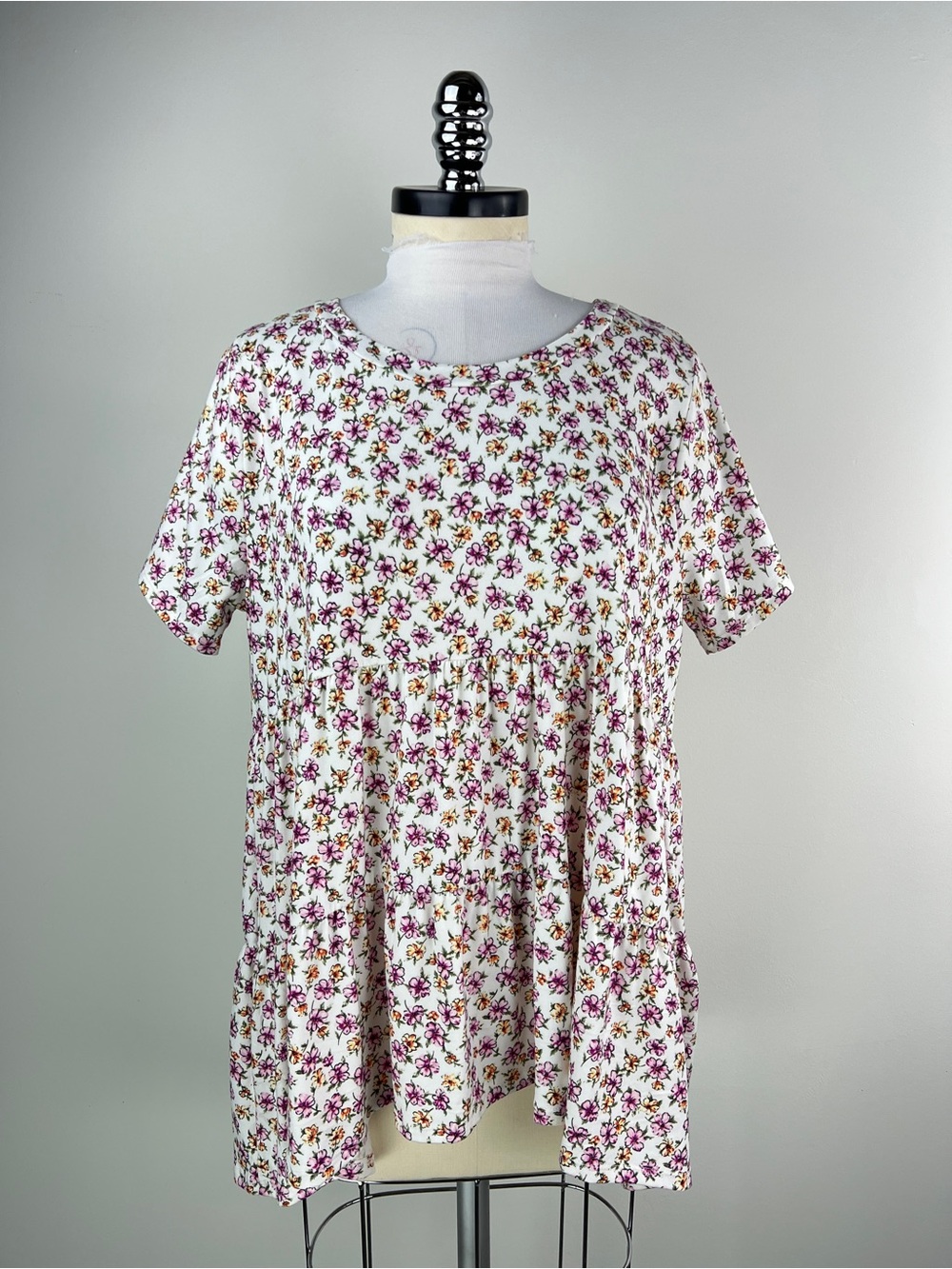 💚 3717. Floral Short Sleeve Babydoll Top - White with Pink Floral